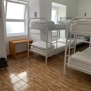  Hostel Riverside Hostel